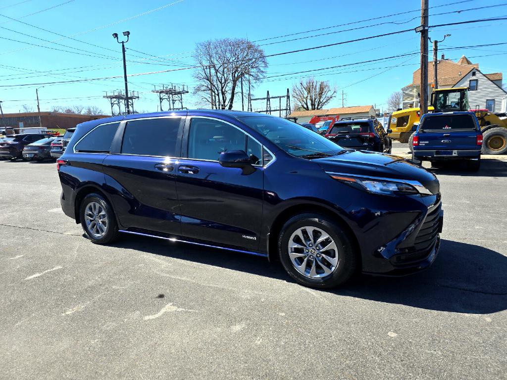 2021 Toyota Sienna Image 5