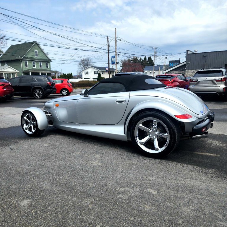 2000 Plymouth Prowler Image 3