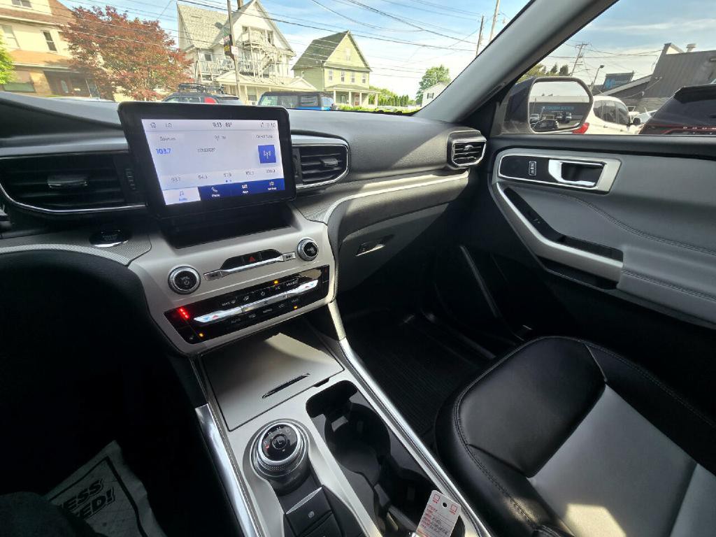 2023 Ford Explorer Image 10