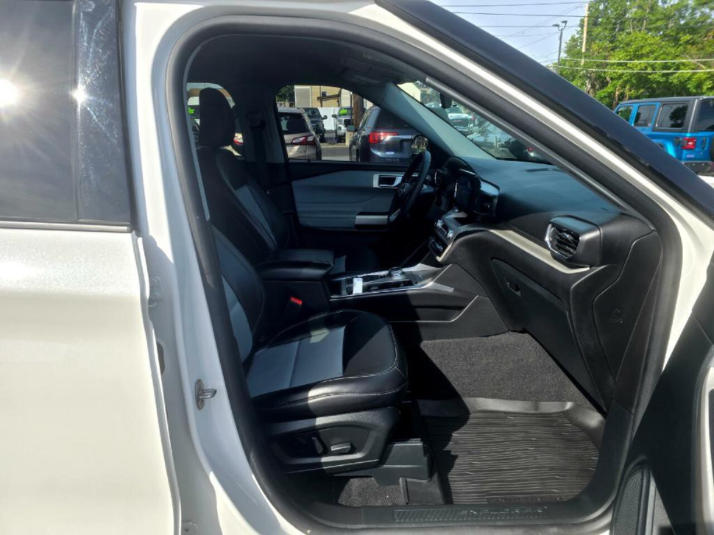 2023 Ford Explorer Image 16