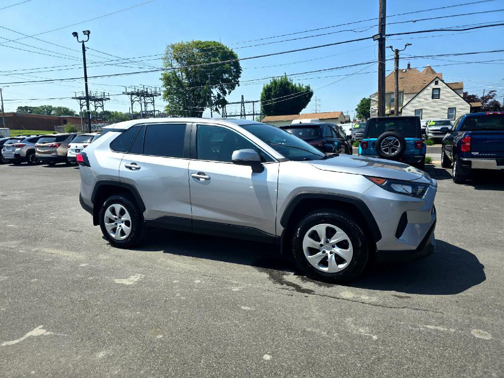 2022 Toyota Rav4 Image 5