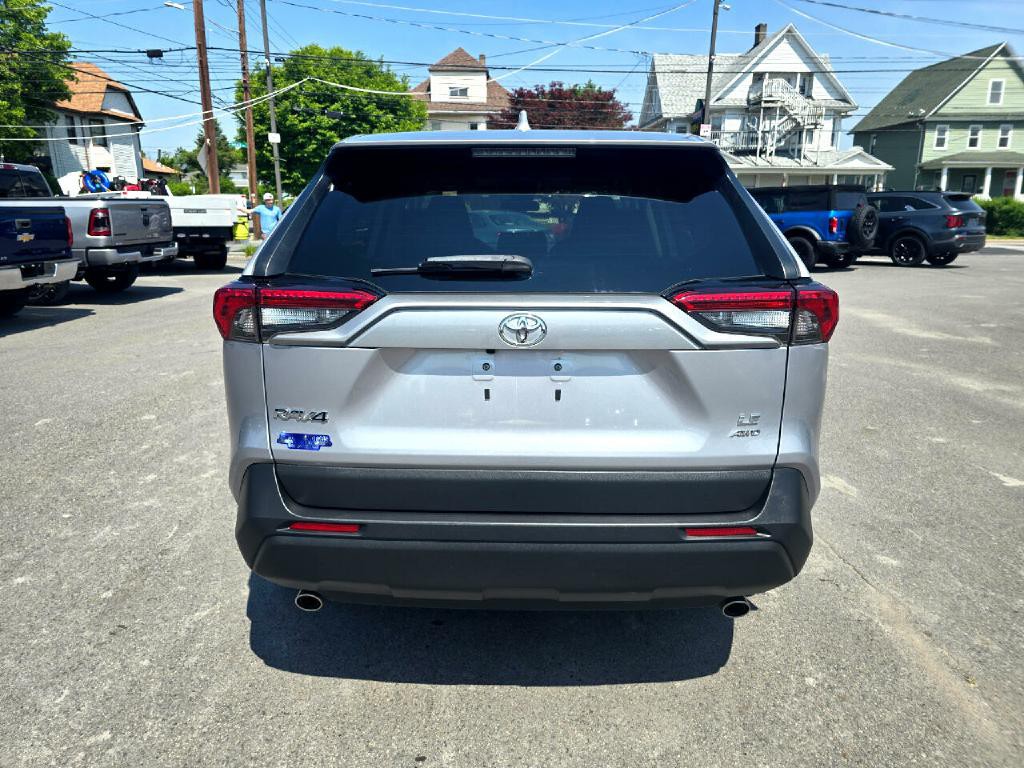 2022 Toyota Rav4 Image 15