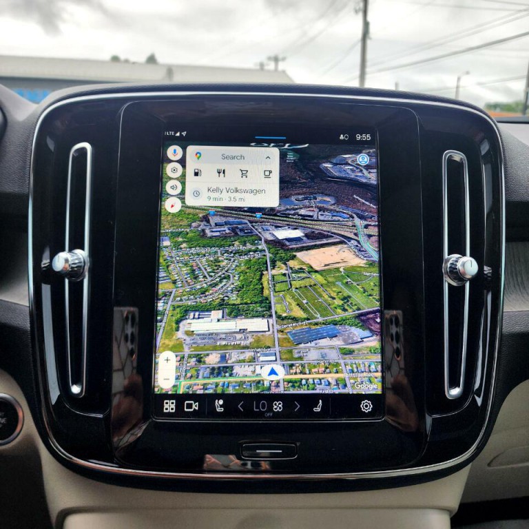 2023 Volvo XC40 Image 11