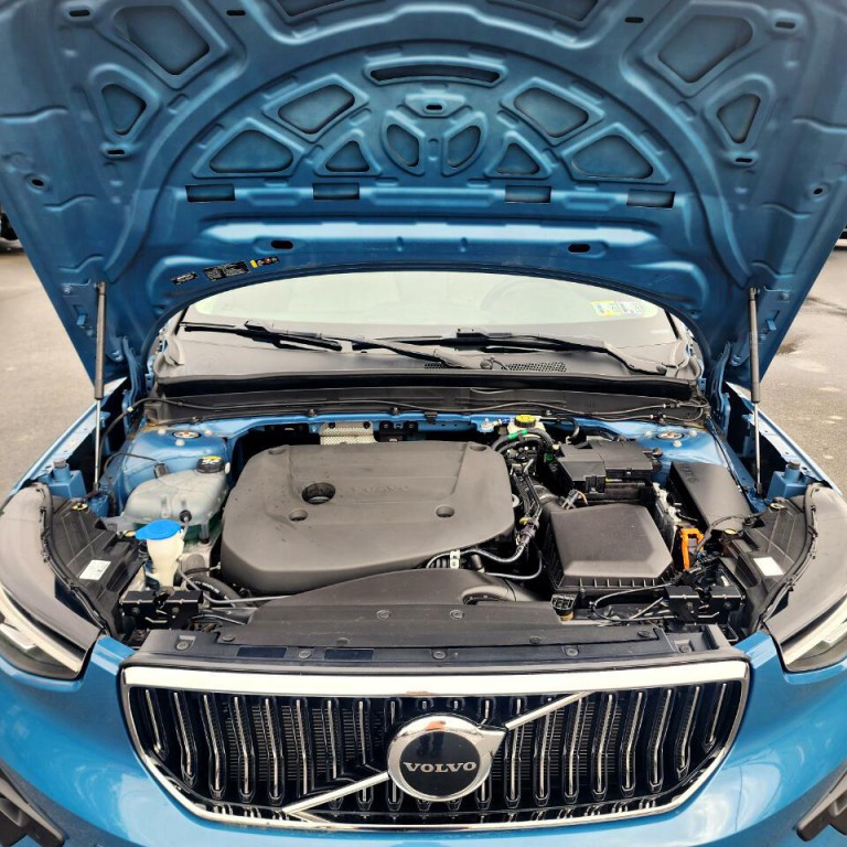 2023 Volvo XC40 Image 18