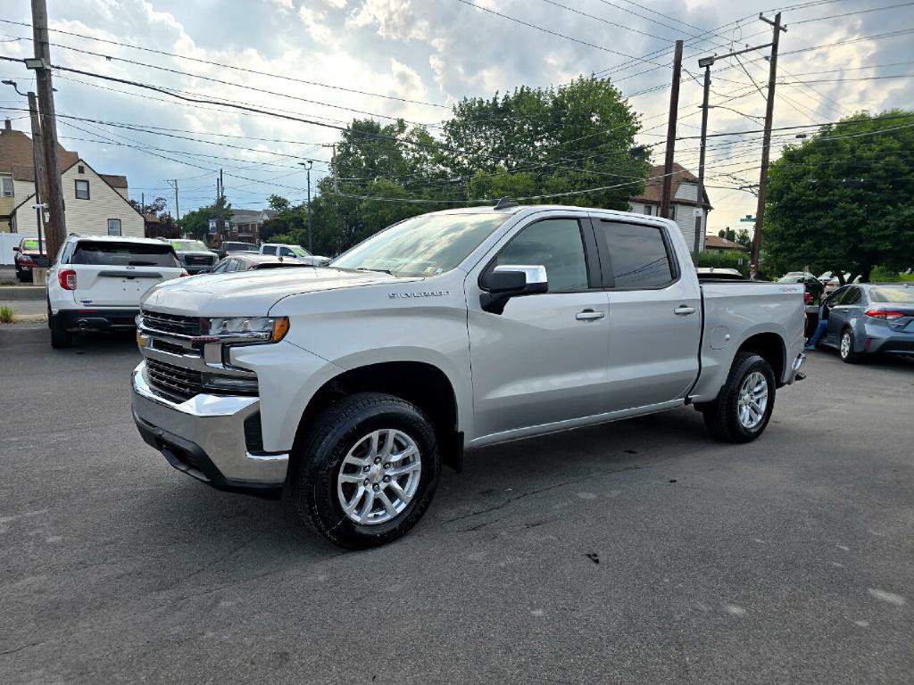 2022 Chevrolet Silverado 1500 Image 2