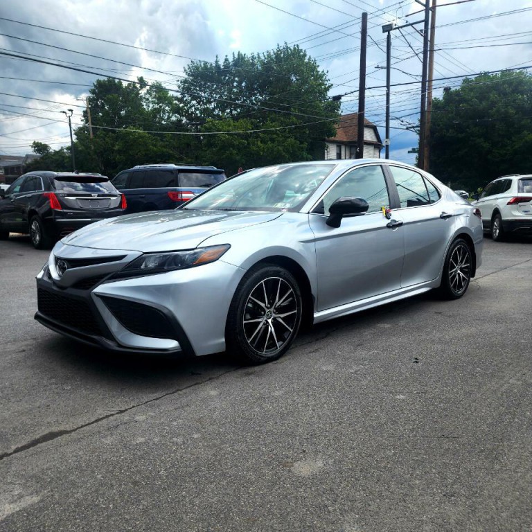 2023 Toyota Camry Image 2