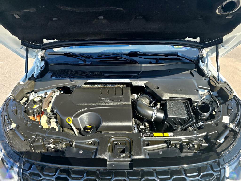 2020 Land Rover Discovery Sport Image 17