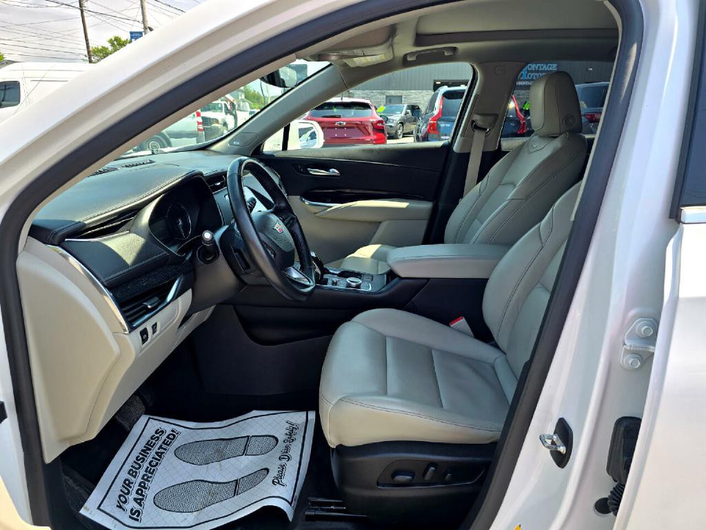 2019 Cadillac XT4 Image 13