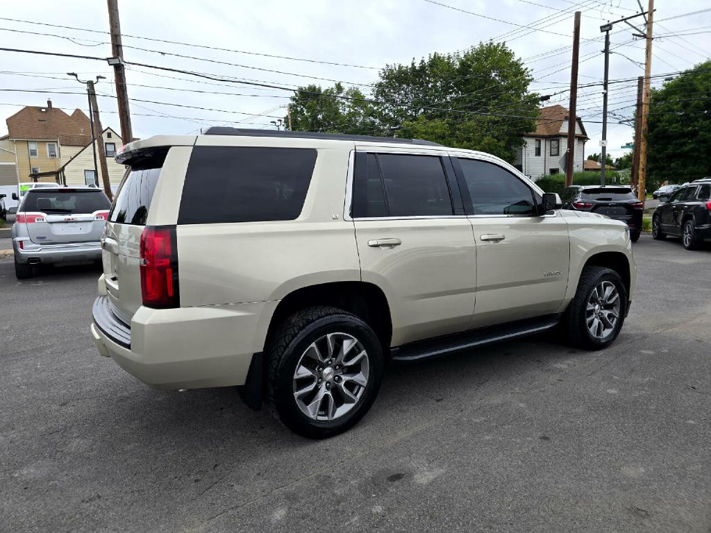 2017 Chevrolet Tahoe Image 4