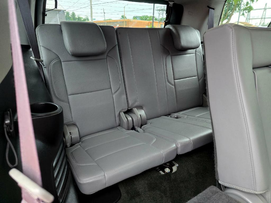 2017 Chevrolet Tahoe Image 14