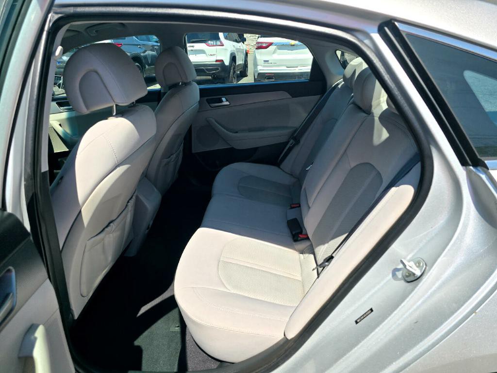 2016 Hyundai Sonata Image 12