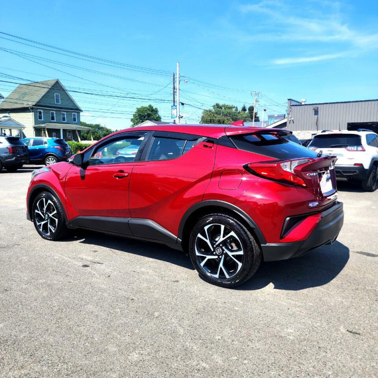 2018 Toyota C-HR Image 3