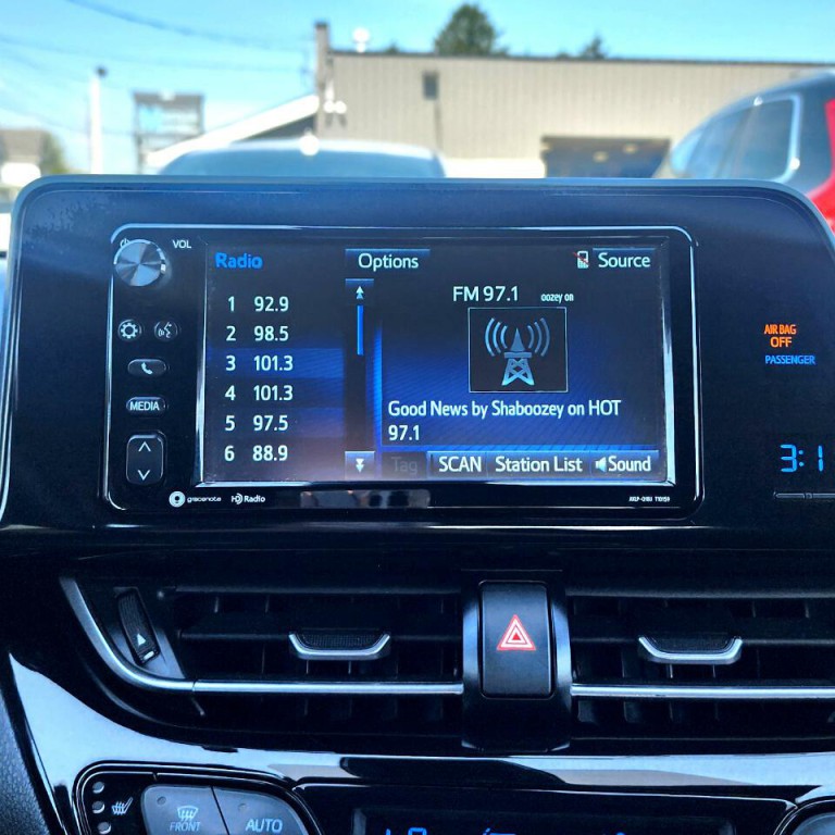 2018 Toyota C-HR Image 8