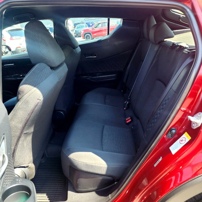 2018 Toyota C-HR Image 14