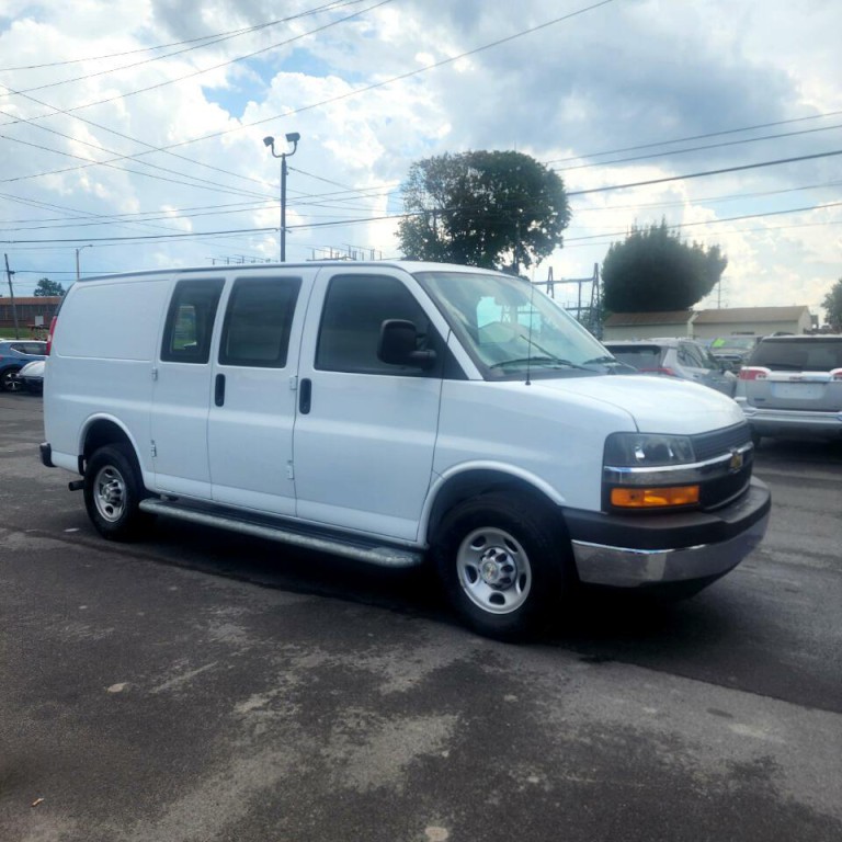 2023 Chevrolet Express Image 5