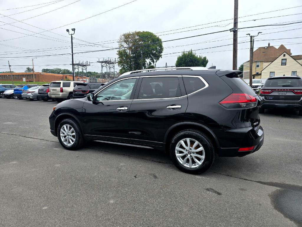 2018 Nissan Rogue Image 3
