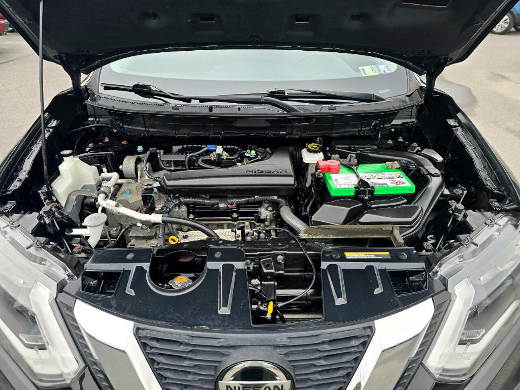 2018 Nissan Rogue Image 17