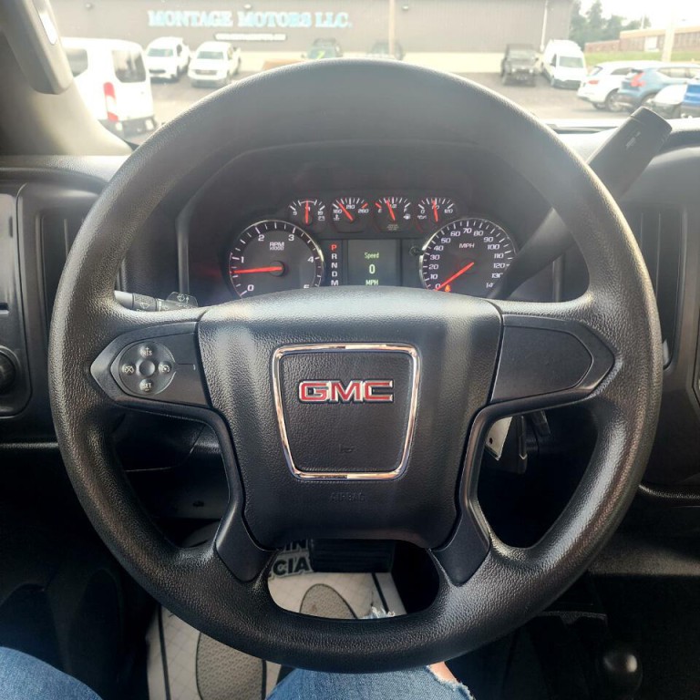 2016 GMC Sierra 2500 Image 17