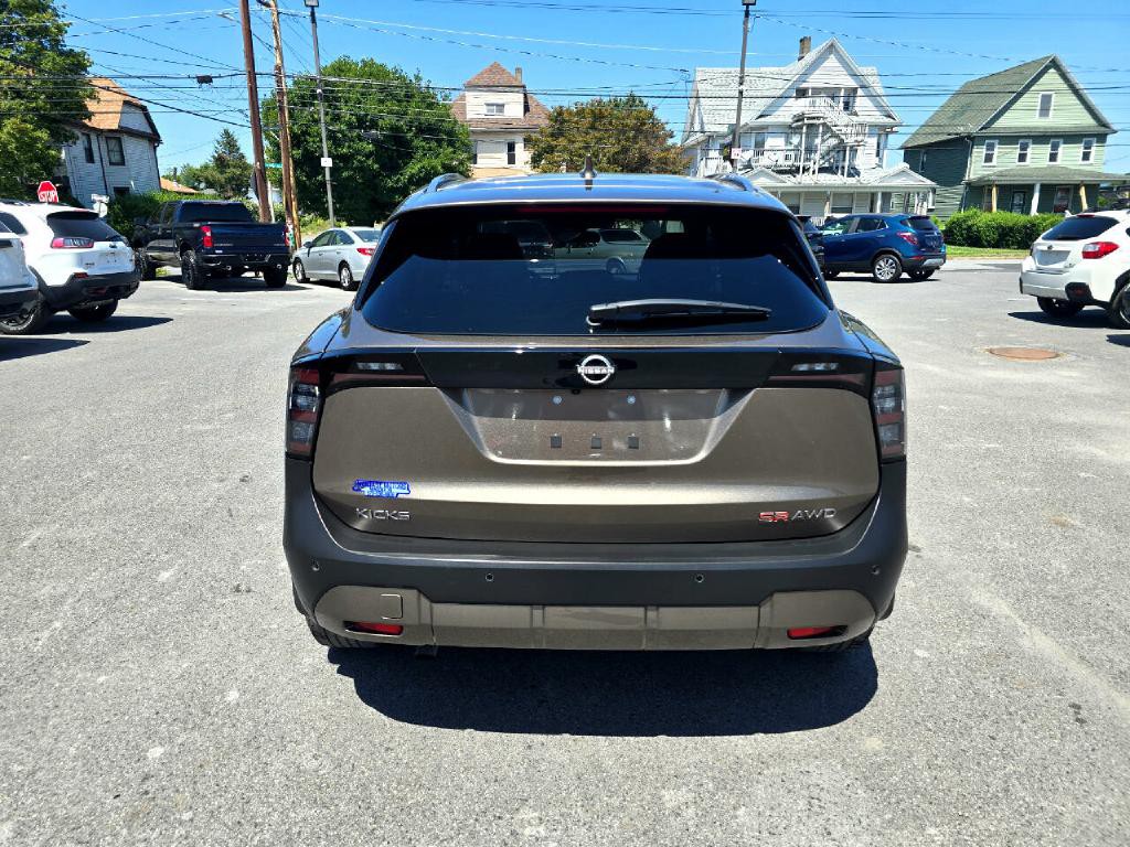 2025 Nissan Kicks Image 16