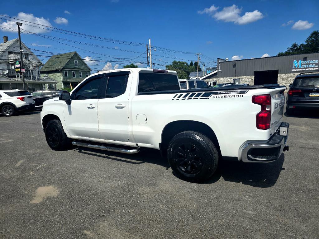2021 Chevrolet Silverado 1500 Image 3