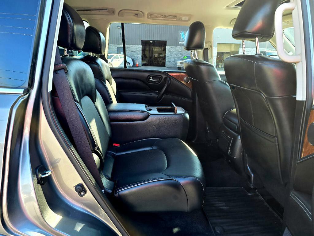 2019 INFINITI QX80 Image 17