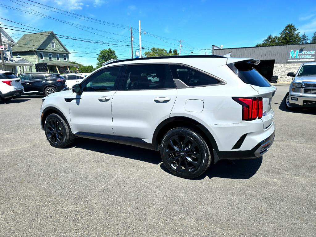 2022 Kia Sorento Image 3