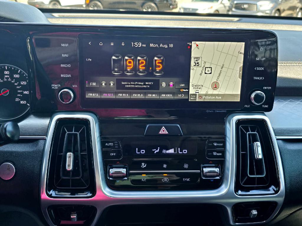 2022 Kia Sorento Image 8