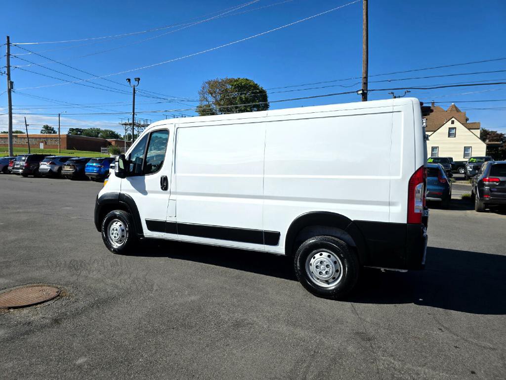2023 RAM Promaster Image 3