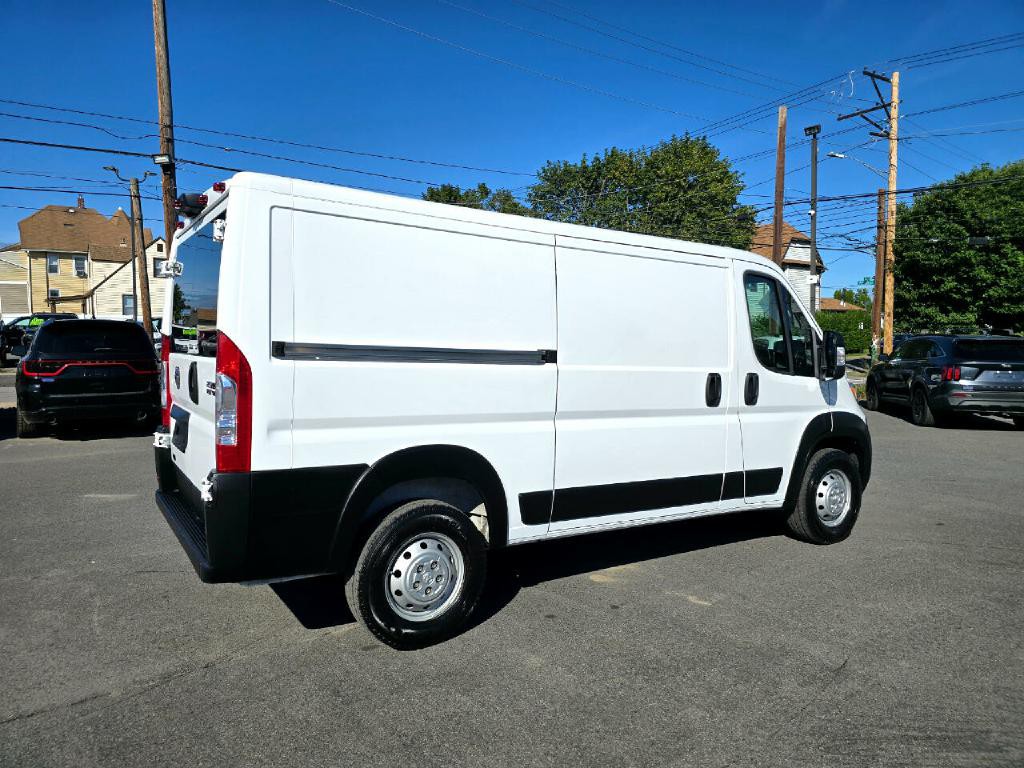 2023 RAM Promaster Image 4
