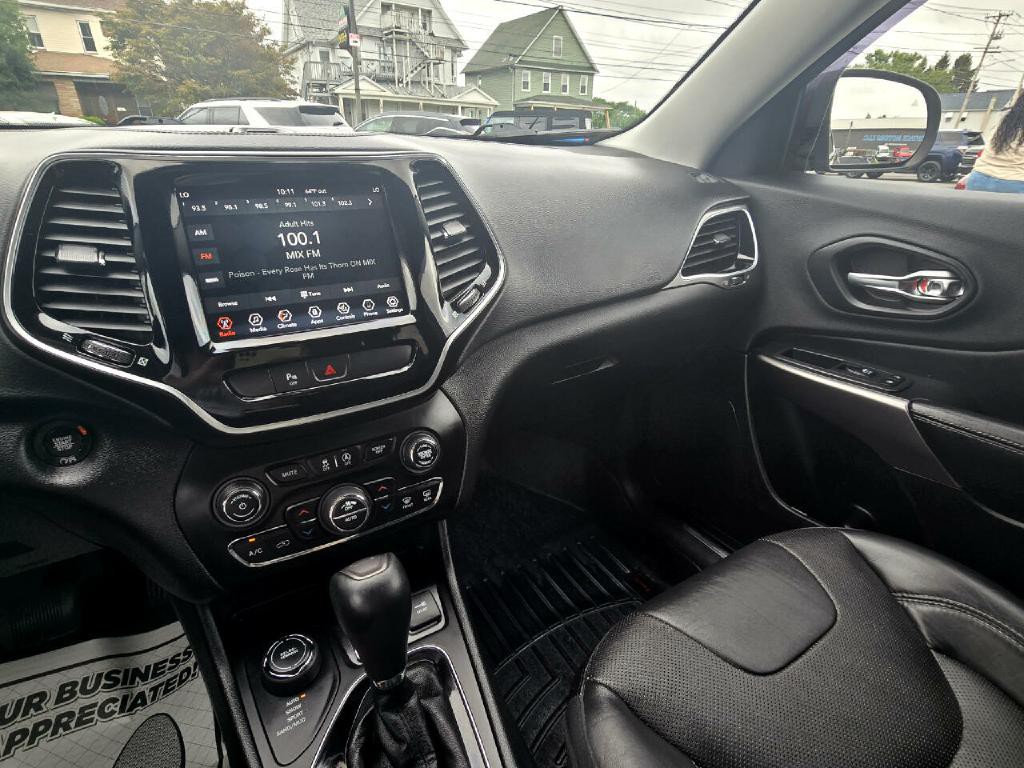2019 Jeep Cherokee Image 10