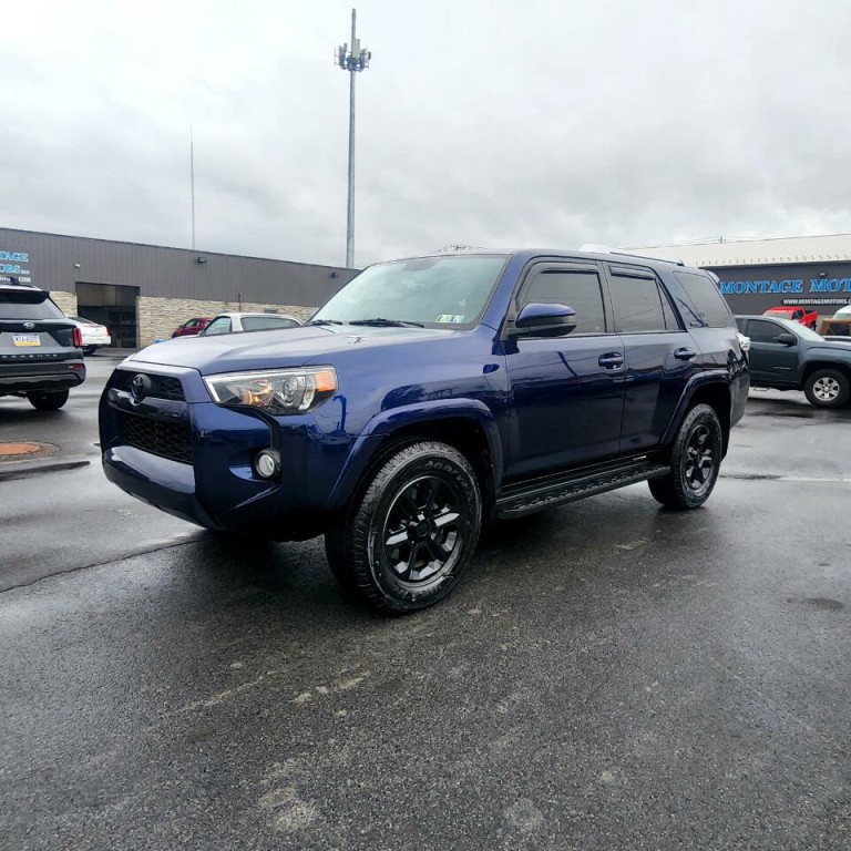 2018 Toyota 4Runner Image 2