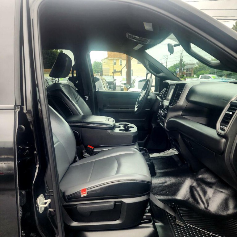 2024 RAM 2500 Image 12