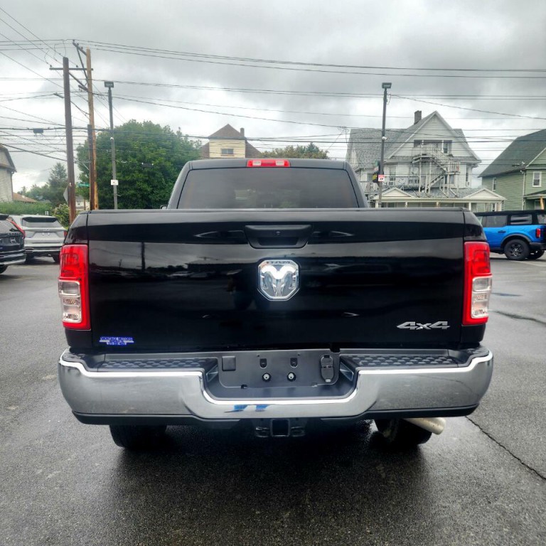 2024 RAM 2500 Image 17