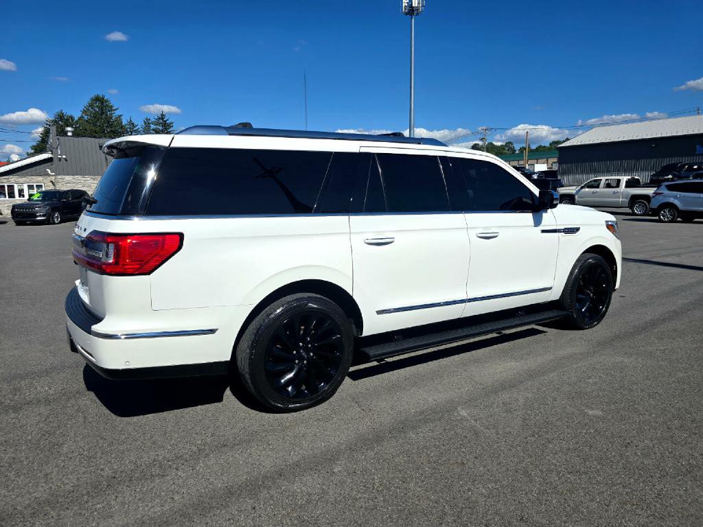 2020 Lincoln Navigator Image 5