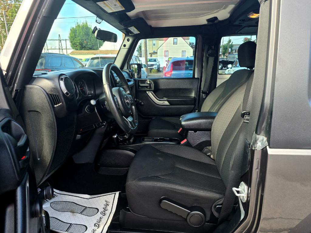 2016 Jeep Wrangler Image 10