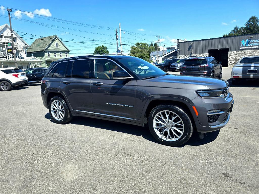 2023 Jeep Grand Cherokee Image 4