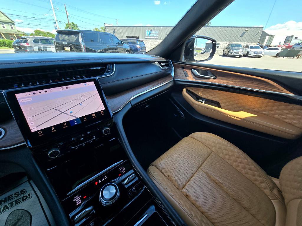 2023 Jeep Grand Cherokee Image 10