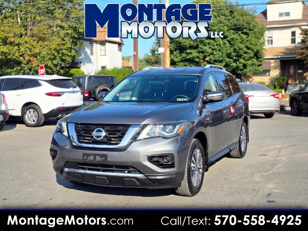 2017 Nissan Pathfinder Image 1