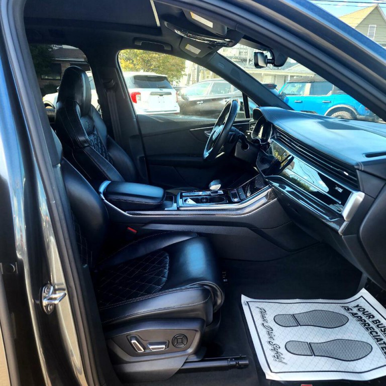 2021 Audi Q7 Image 14