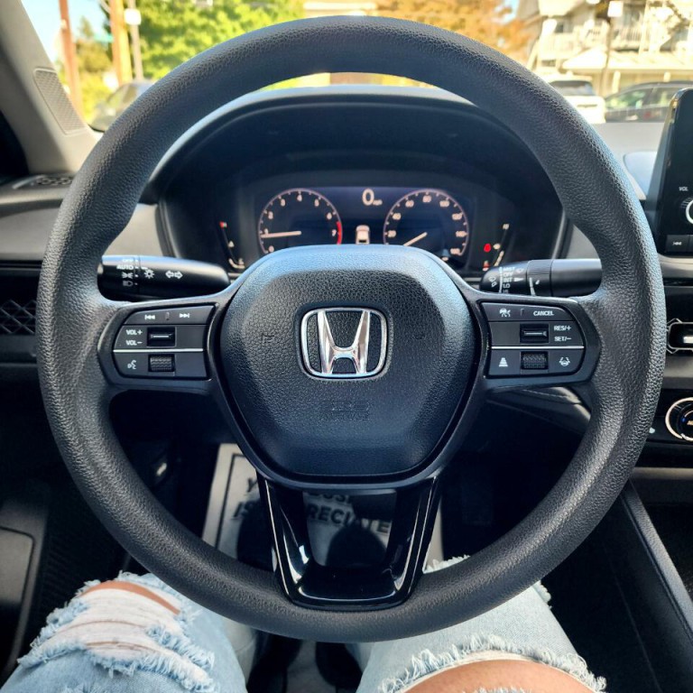 2023 Honda Accord Image 7