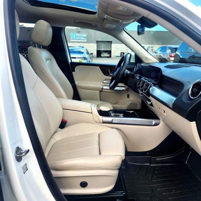 2020 Mercedes-Benz GLB Image 9