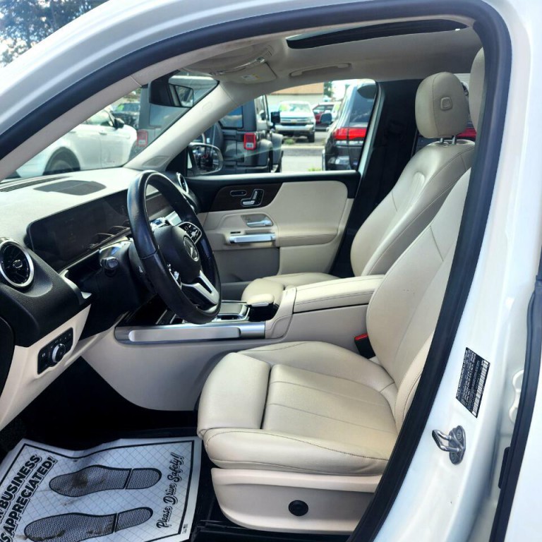 2020 Mercedes-Benz GLB Image 12