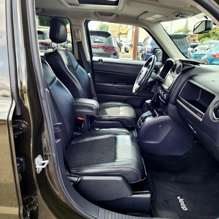 2017 Jeep Patriot Image 8