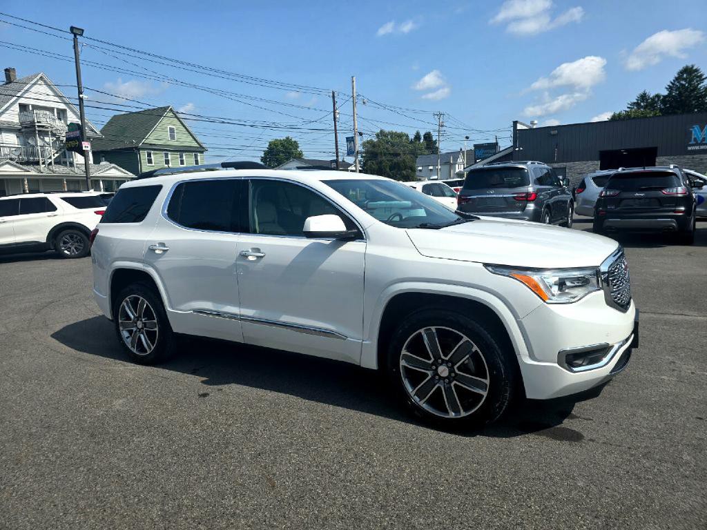 2017 GMC Acadia Image 5