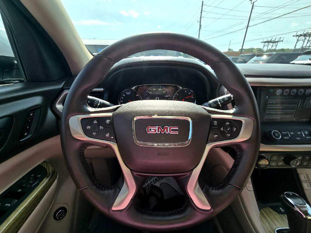 2017 GMC Acadia Image 6