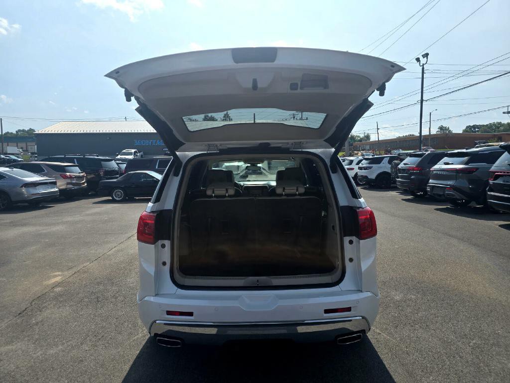 2017 GMC Acadia Image 21
