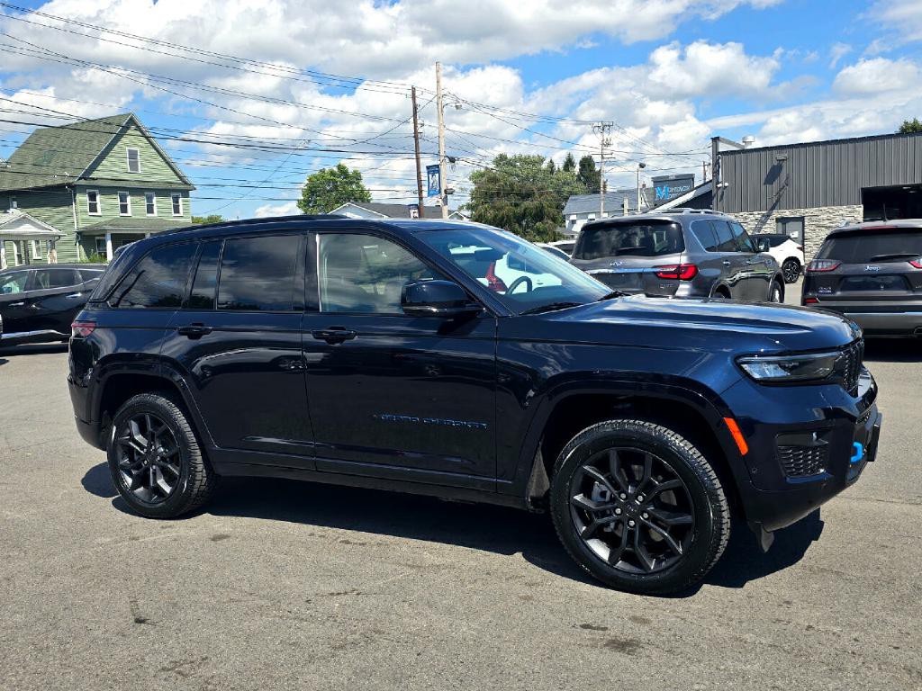 2023 Jeep Grand Cherokee Image 4