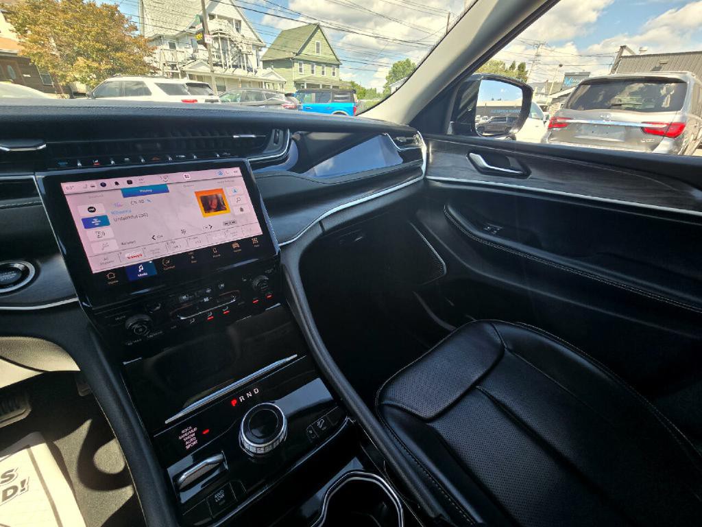 2023 Jeep Grand Cherokee Image 10