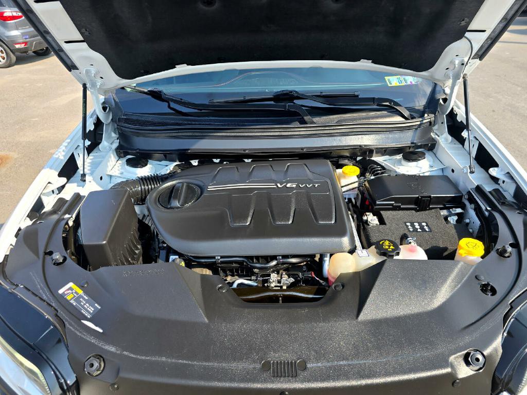 2022 Jeep Cherokee Image 18