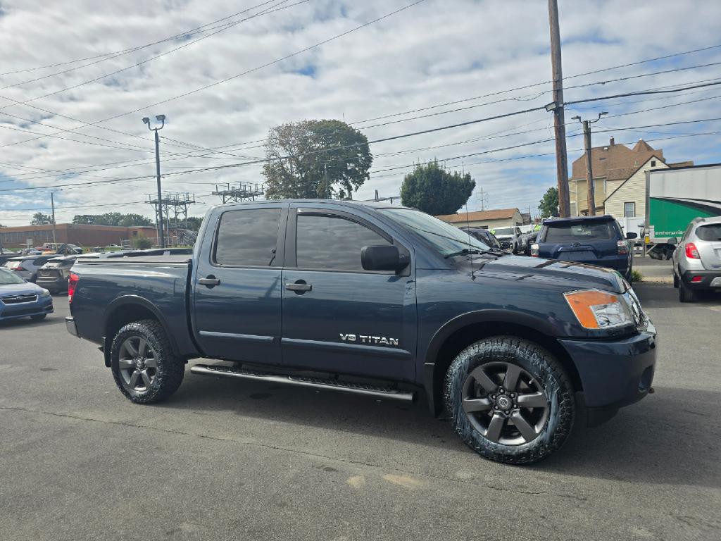 2015 Nissan Titan Image 5